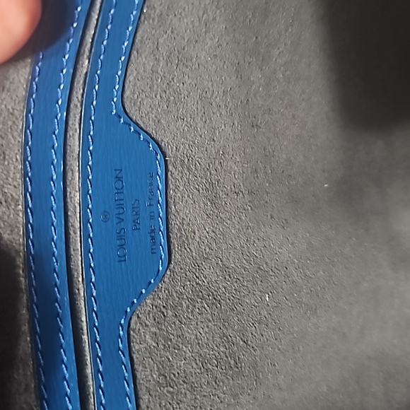 SALE FOR 24 HRS. LOUIS VUITTON EPI, guc - Picture 15 of 17